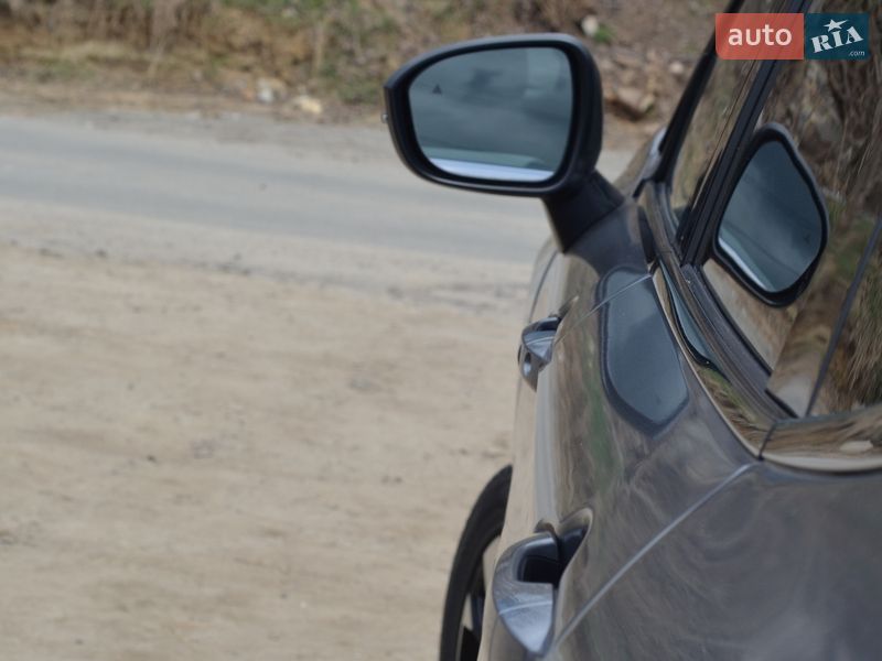 Внедорожник / Кроссовер Mitsubishi Outlander 2023 в Киеве