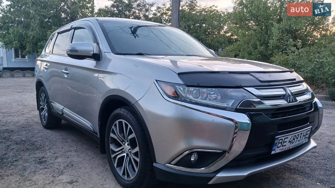 2018 Mitsubishi Outlander - мініатюра 26