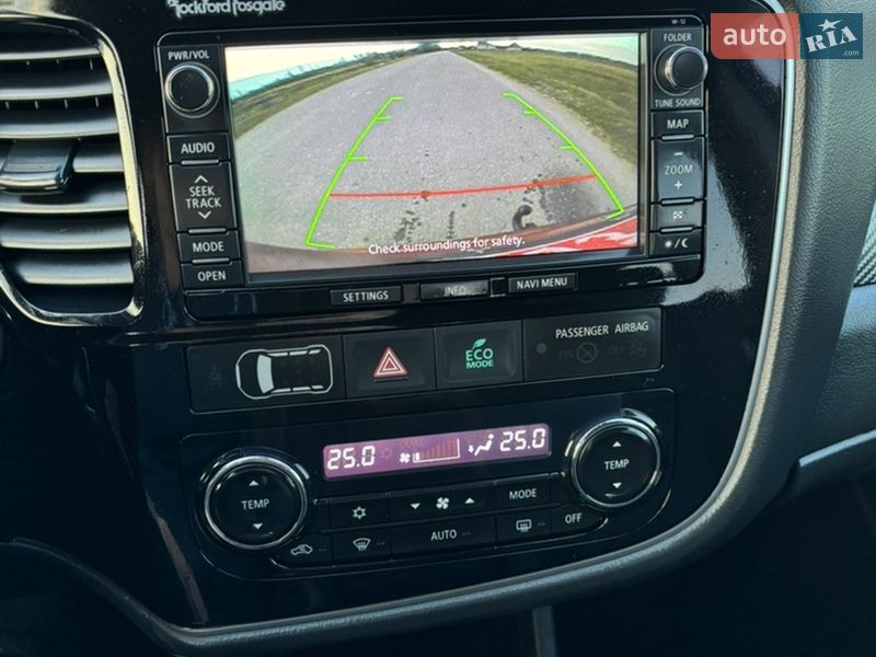 Внедорожник / Кроссовер Mitsubishi Outlander 2013 в Сарнах