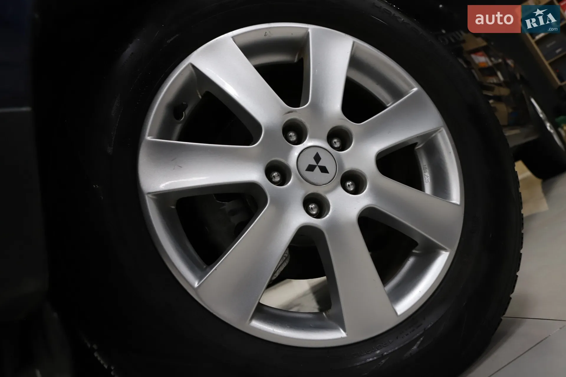 2011 Mitsubishi Outlander - мініатюра 16