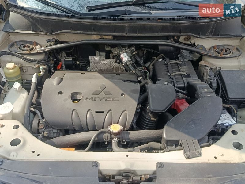 Внедорожник / Кроссовер Mitsubishi Outlander 2008 в Полтаве