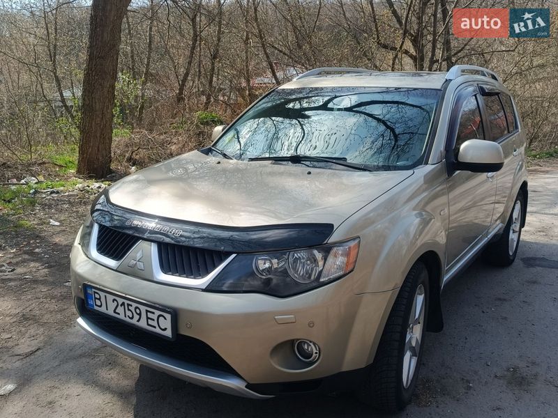 Внедорожник / Кроссовер Mitsubishi Outlander 2008 в Полтаве