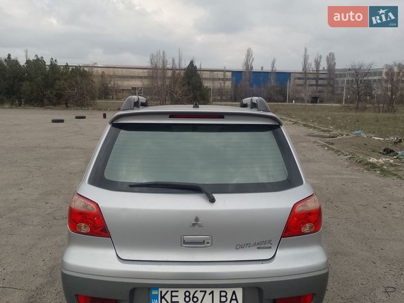 Mitsubishi Outlander 2003