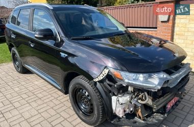 Позашляховик / Кросовер Mitsubishi Outlander 2019 в Львові