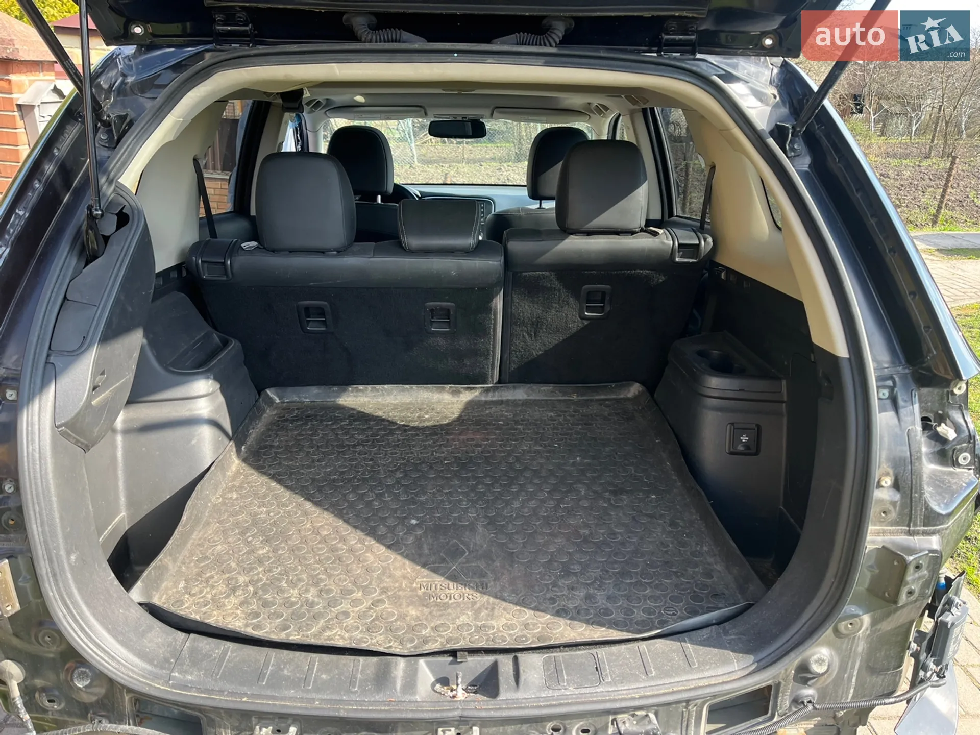 2019 Mitsubishi Outlander - мініатюра 19