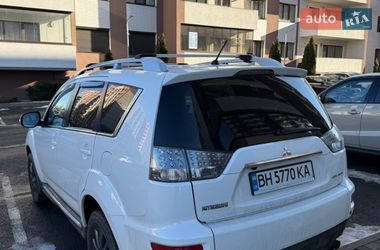 Внедорожник / Кроссовер Mitsubishi Outlander 2010 в Измаиле