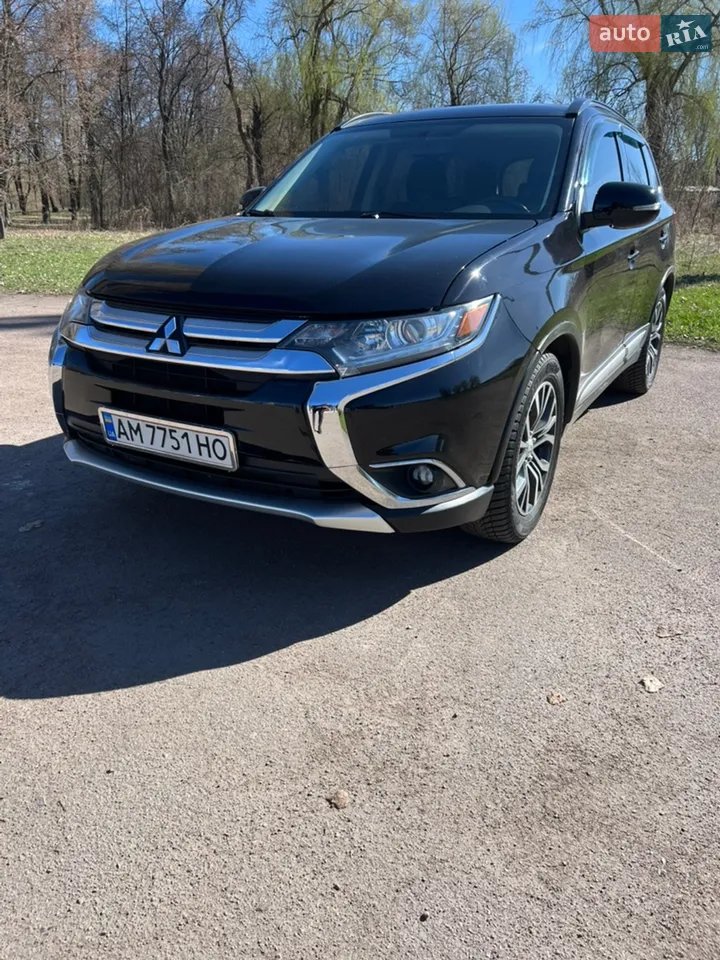 2014 Mitsubishi Outlander - мініатюра 15