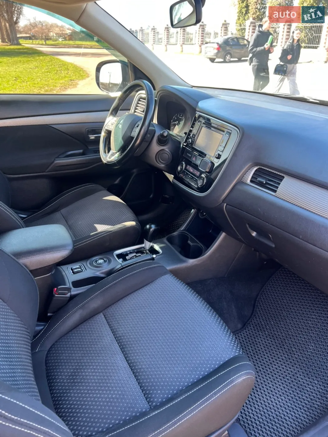 2015 Mitsubishi Outlander - мініатюра 18