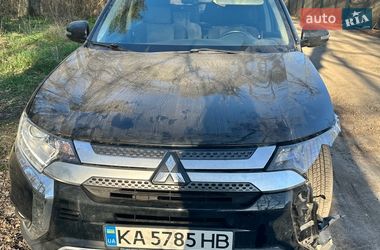Внедорожник / Кроссовер Mitsubishi Outlander 2019 в Киеве