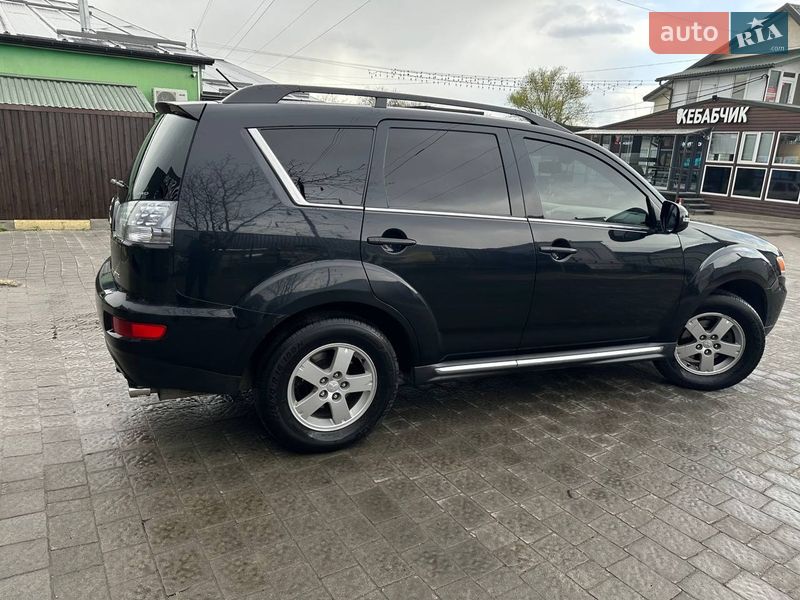Позашляховик / Кросовер Mitsubishi Outlander 2011 в Львові