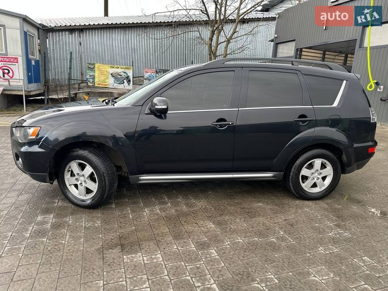 Позашляховик / Кросовер Mitsubishi Outlander 2011 в Львові