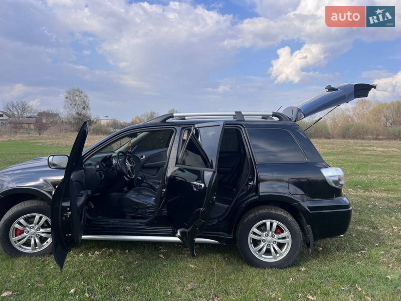 Внедорожник / Кроссовер Mitsubishi Outlander 2005 в Переяславе фото 10 Внедорожник / Кроссовер Mitsubishi Outlander 2005 в Переяславе