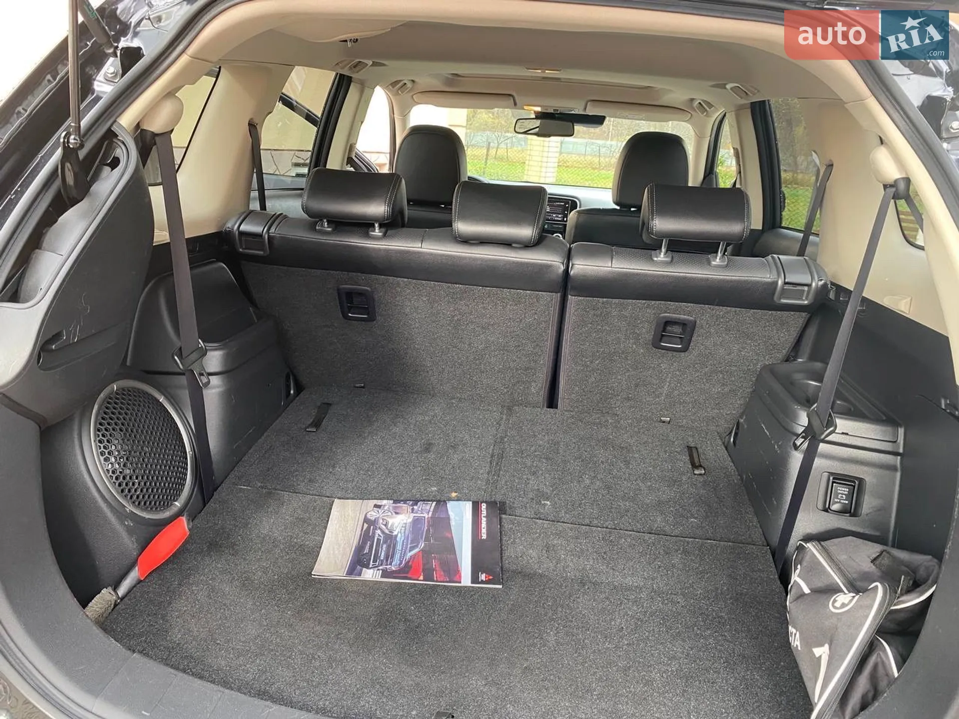 2017 Mitsubishi Outlander - мініатюра 15