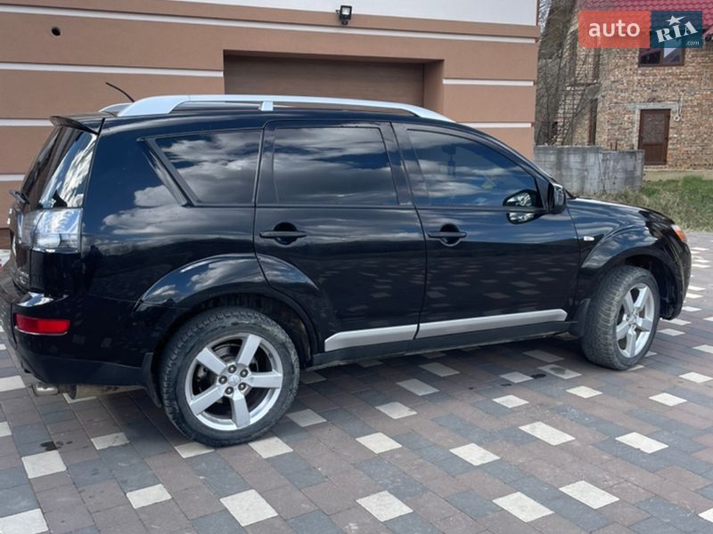 Позашляховик / Кросовер Mitsubishi Outlander 2007 в Івано-Франківську