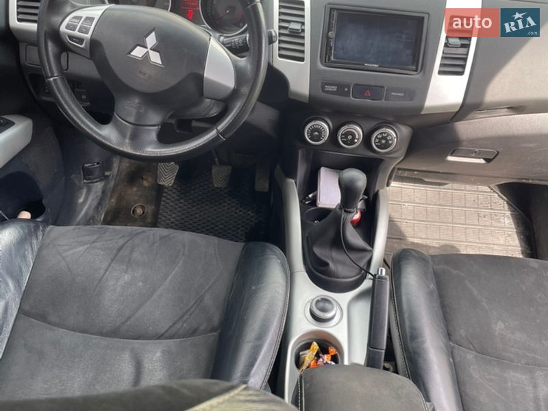 Позашляховик / Кросовер Mitsubishi Outlander 2007 в Івано-Франківську