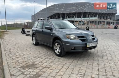 Внедорожник / Кроссовер Mitsubishi Outlander 2004 в Львове