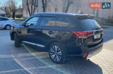 Внедорожник / Кроссовер Mitsubishi Outlander 2020 в Кропивницком