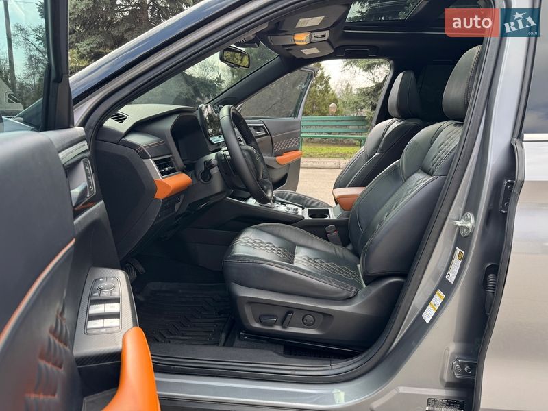 Внедорожник / Кроссовер Mitsubishi Outlander 2021 в Запорожье