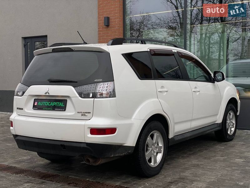 Внедорожник / Кроссовер Mitsubishi Outlander 2011 в Киеве