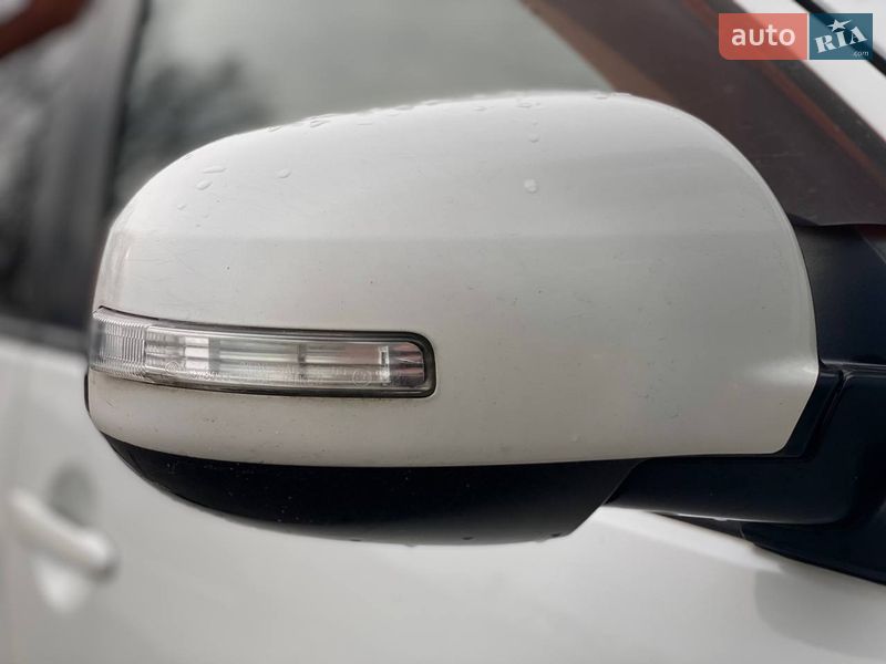 Внедорожник / Кроссовер Mitsubishi Outlander 2011 в Киеве