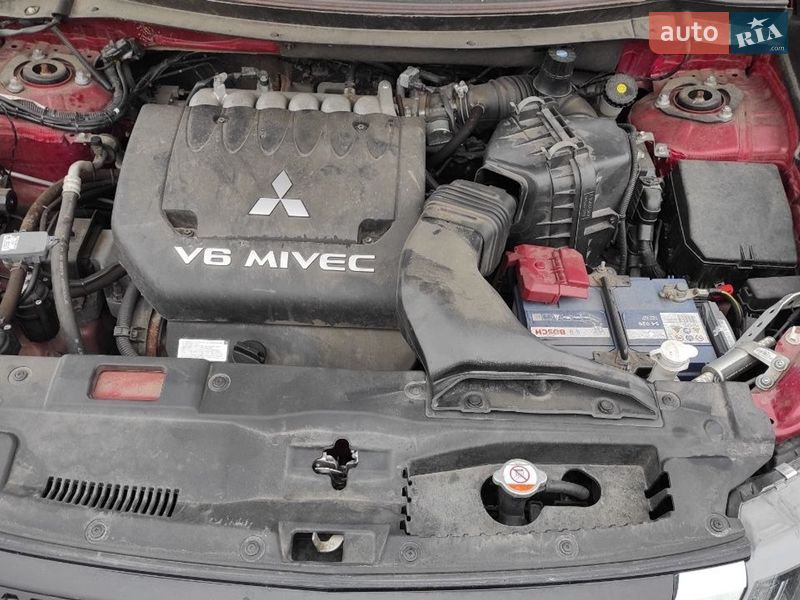 Внедорожник / Кроссовер Mitsubishi Outlander 2019 в Харькове