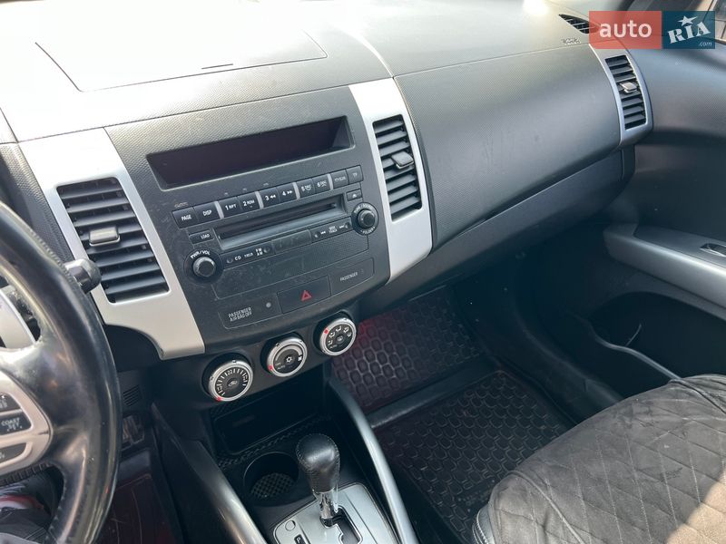 Внедорожник / Кроссовер Mitsubishi Outlander 2008 в Каменец-Подольском фото 11 Внедорожник / Кроссовер Mitsubishi Outlander 2008 в Каменец-Подольском