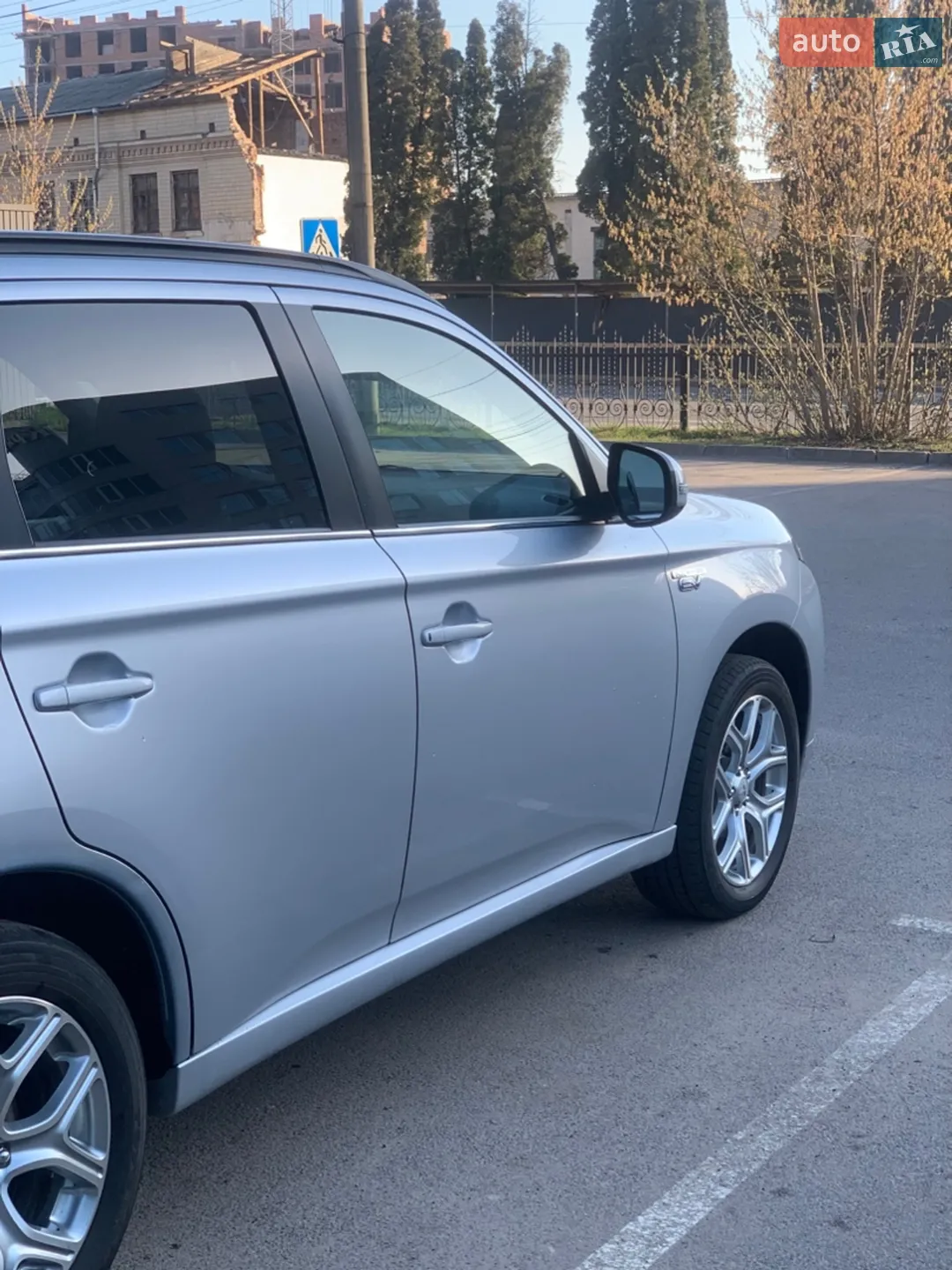 2014 Mitsubishi Outlander - мініатюра 4