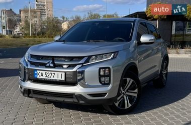 Внедорожник / Кроссовер Mitsubishi Outlander 2021 в Днепре