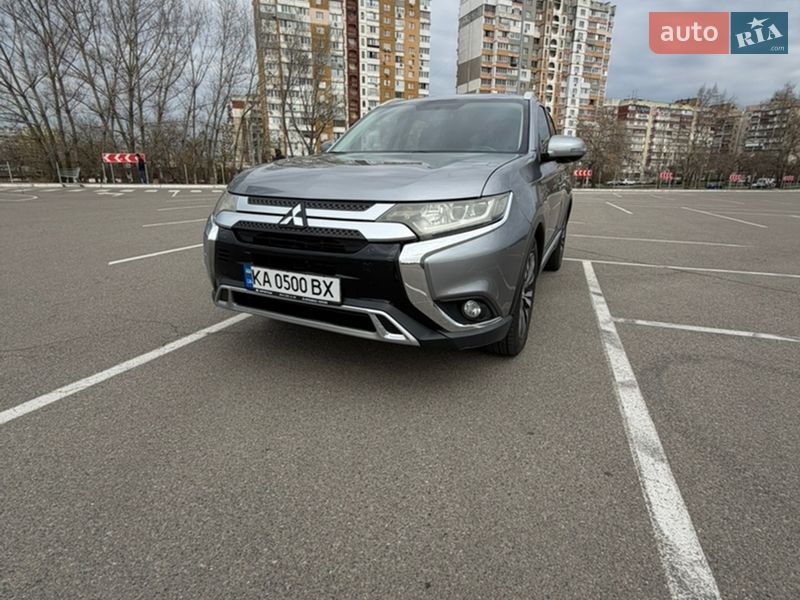 Mitsubishi Outlander 2019