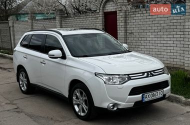 Внедорожник / Кроссовер Mitsubishi Outlander 2013 в Харькове