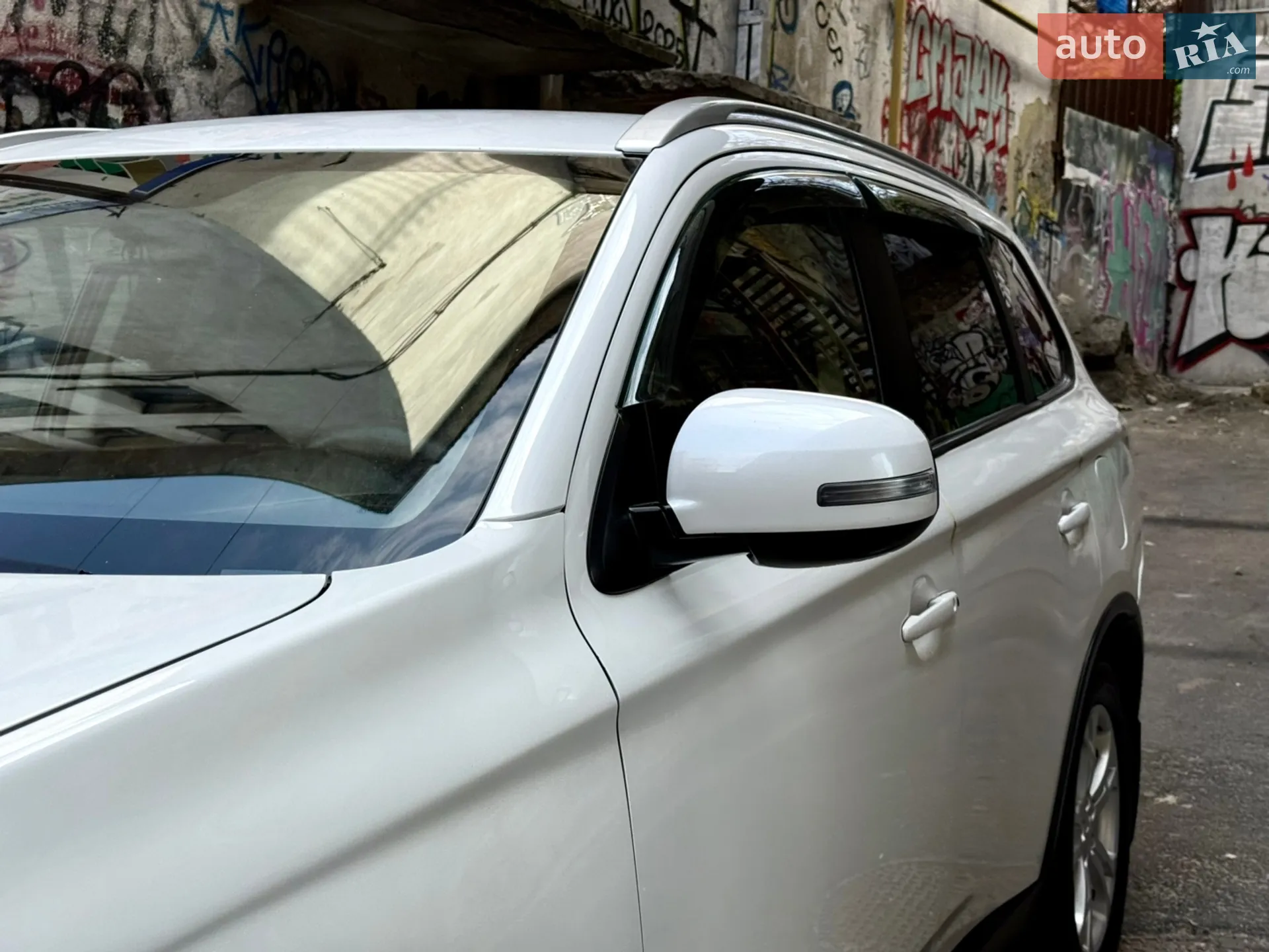 2014 Mitsubishi Outlander - мініатюра 13