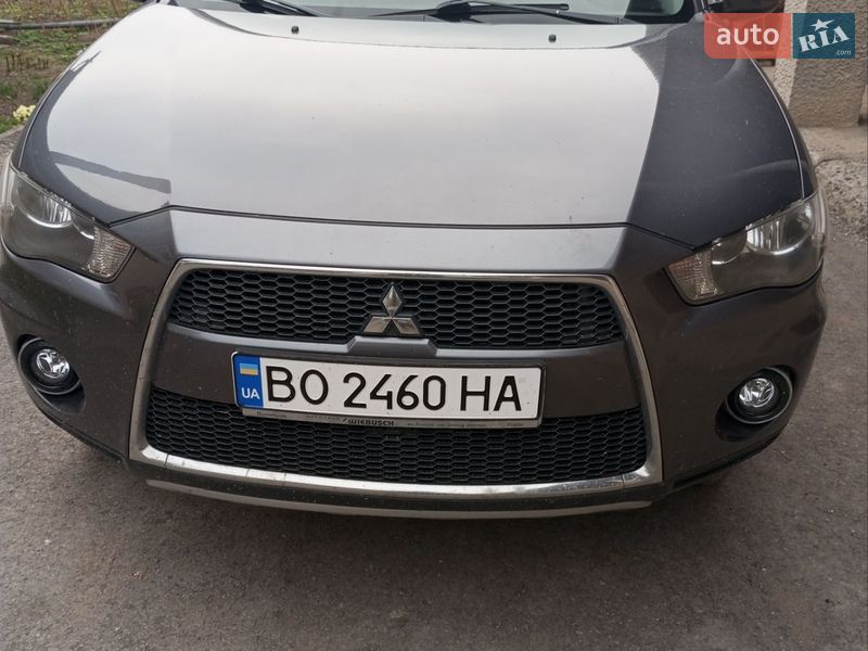 Mitsubishi Outlander 2010