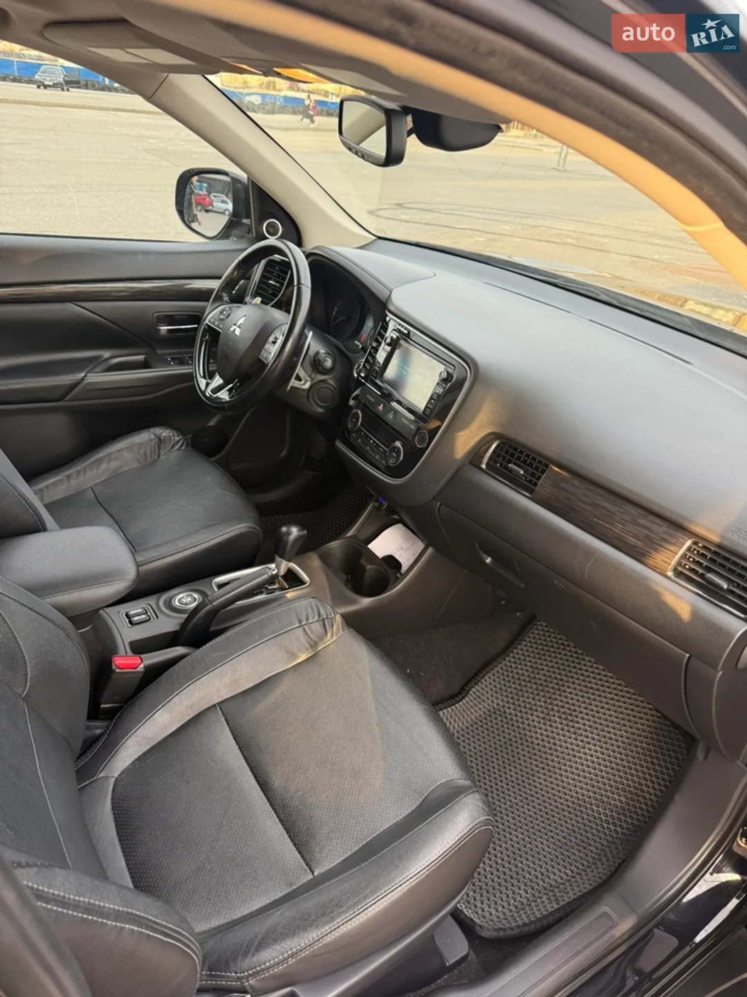 2015 Mitsubishi Outlander - мініатюра 9