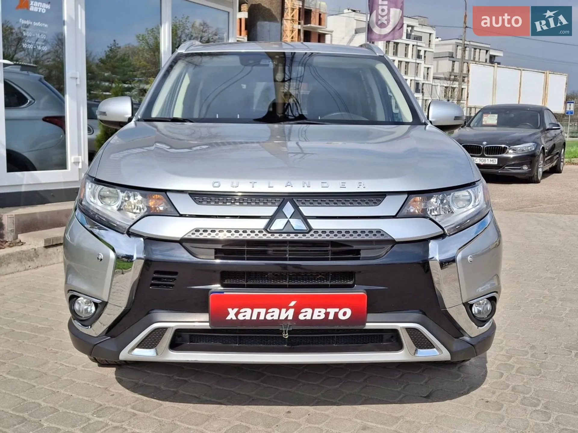 2020 Mitsubishi Outlander - мініатюра 2