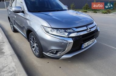 Внедорожник / Кроссовер Mitsubishi Outlander 2017 в Харькове
