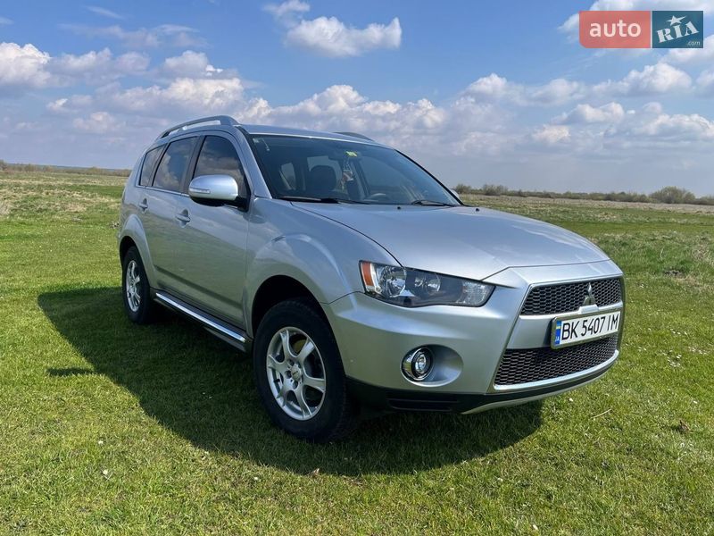 Mitsubishi Outlander 2010