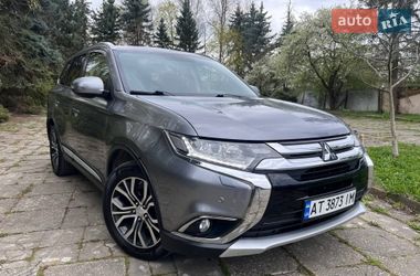 Внедорожник / Кроссовер Mitsubishi Outlander 2016 в Ивано-Франковске