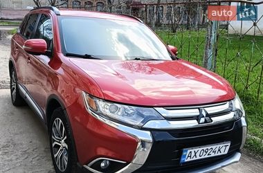 Внедорожник / Кроссовер Mitsubishi Outlander 2016 в Харькове
