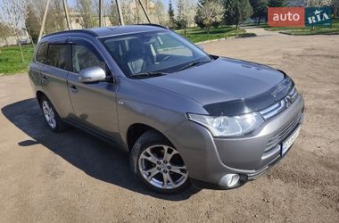 Позашляховик / Кросовер Mitsubishi Outlander 2012 в Івано-Франківську