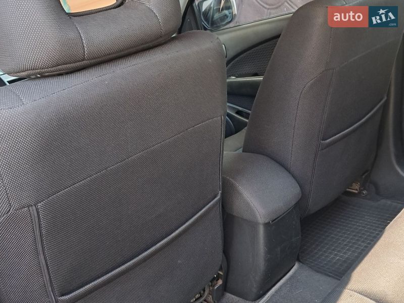 Внедорожник / Кроссовер Mitsubishi Outlander 2008 в Глыбокой