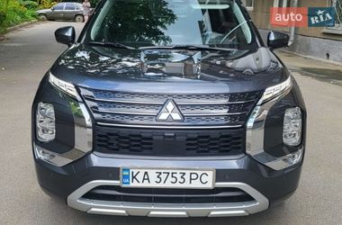 Внедорожник / Кроссовер Mitsubishi Outlander 2024 в Харькове
