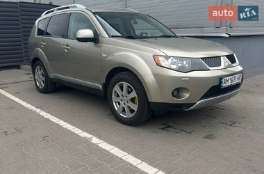 Позашляховик / Кросовер Mitsubishi Outlander 2008 в Житомирі