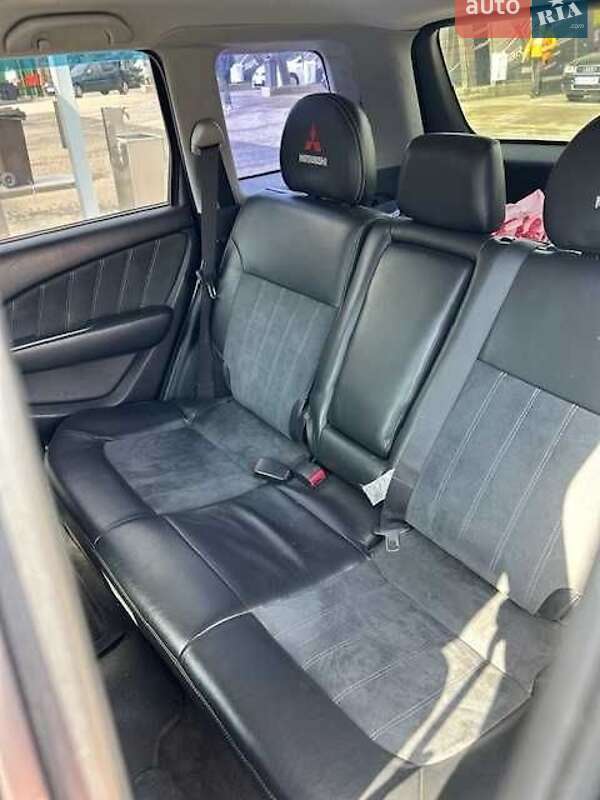 Mitsubishi Outlander 2009