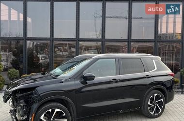 Внедорожник / Кроссовер Mitsubishi Outlander 2021 в Львове