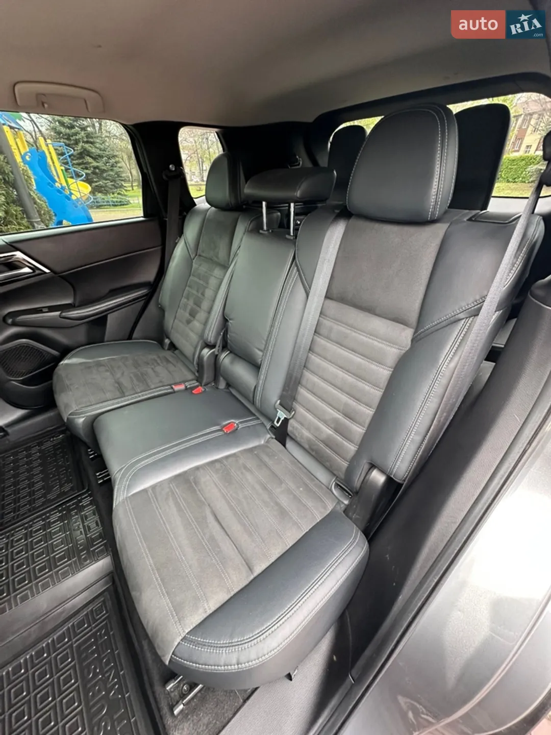 2021 Mitsubishi Outlander - мініатюра 23