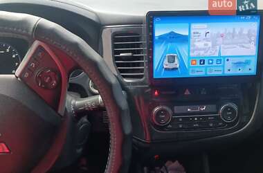 Внедорожник / Кроссовер Mitsubishi Outlander 2014 в Харькове