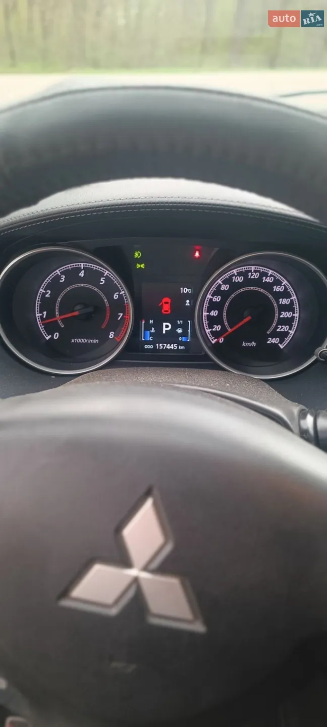 2012 Mitsubishi Outlander - мініатюра 13