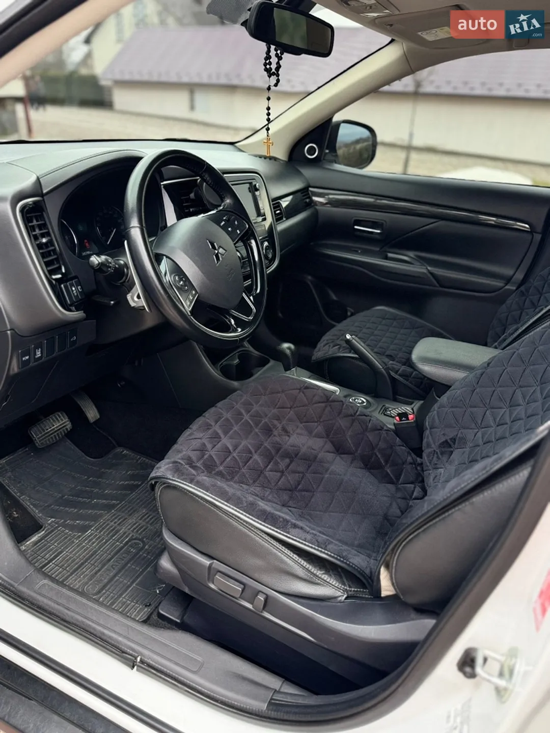 2015 Mitsubishi Outlander - мініатюра 16