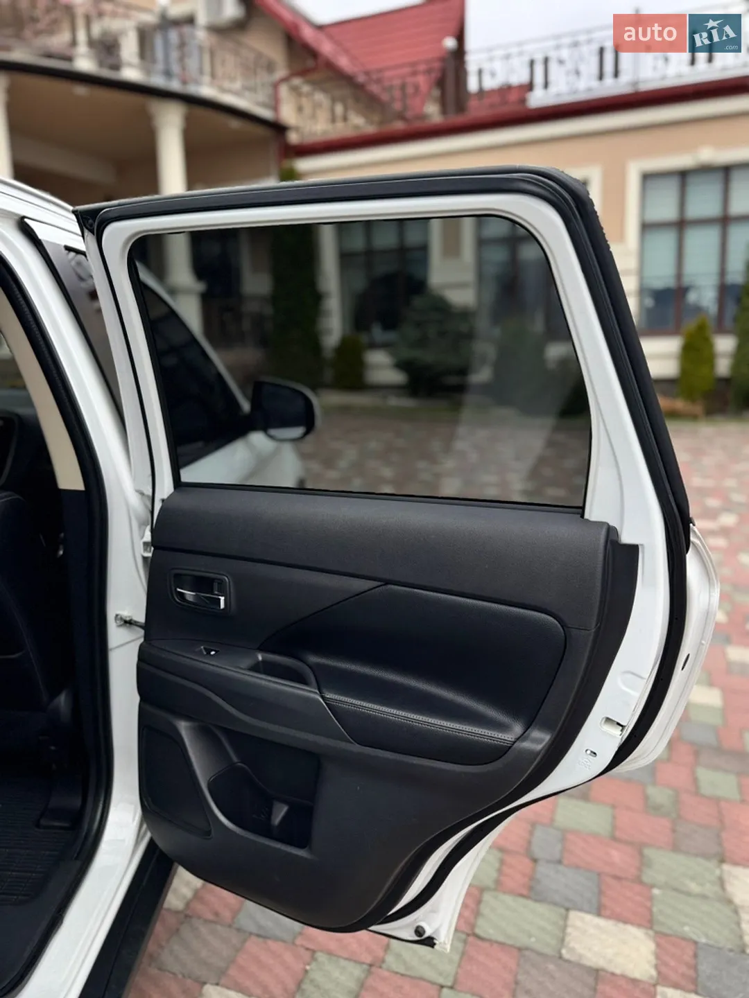 2015 Mitsubishi Outlander - мініатюра 20