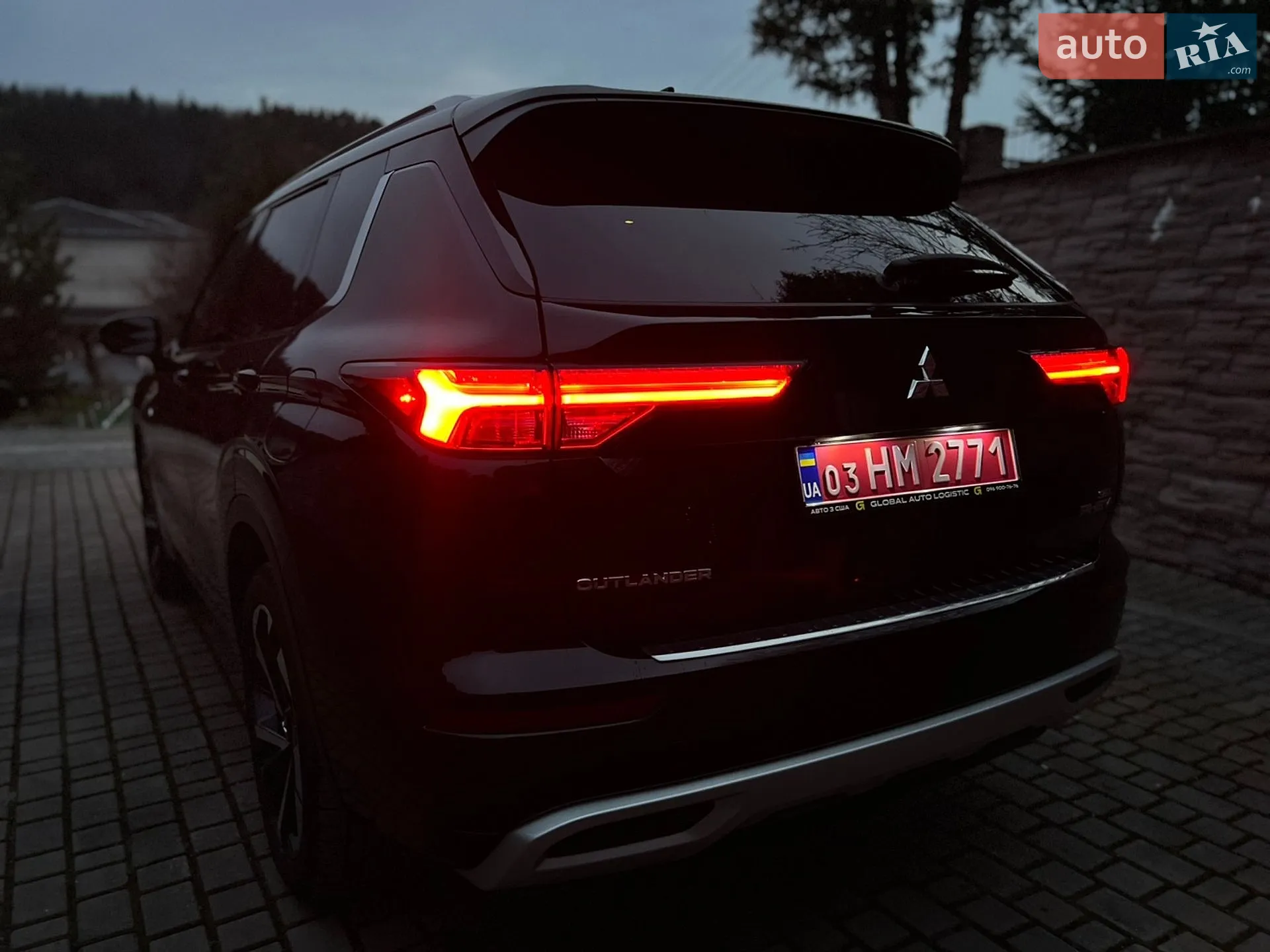 2023 Mitsubishi Outlander - мініатюра 23